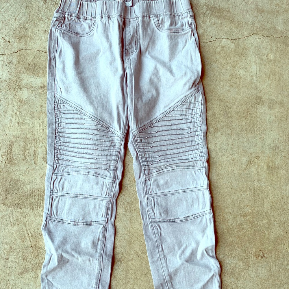 Light grey jeggings